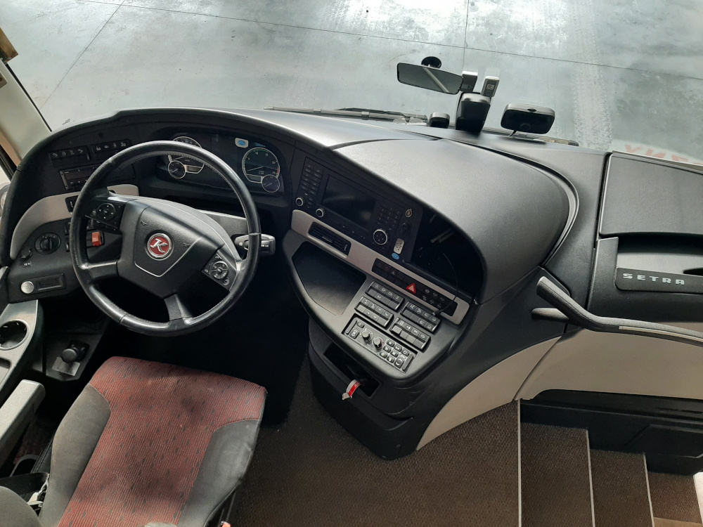 SETRA-S516HD - wnętrze